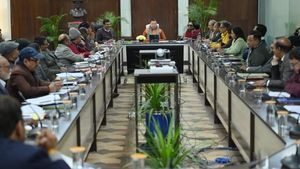 उत्तराखंड: सीएम पुष्कर सिंह धामी ने प्रधानमंत्री सूर्योदय योजना को लेकर की बैठक, अधिकारियों को दिए निर्देश