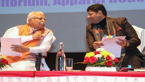 Haryana News: हरियाणा सरकार ग्रामीण चौकीदारों को सेवानिवृति पर देगी दो लाख रुपए, जानिए पूरी योजना