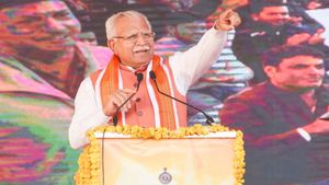 हरियाणा: खट्टर सरकार ने मिशन  60,000 , 1.80 लाख से कम आय वाले परिवारों के युवाओं को मिलेगा रोजगार