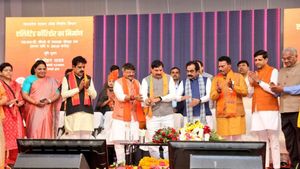 इंदौर में CM मोहन यादव ने एलिवेटेड कॉरिडोर का किया शिलान्यास, 350 करोड़ की लागत से होगा तैयार