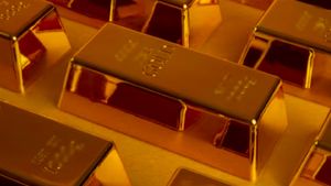 Gold Investment Benefits: सोने को पोर्टफोलियो में शामिल करने से मिलते हैं ये फायदे  