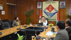 ऊर्जा विभाग के अधिकारियों संग सीएम धामी ने की समीक्षा बैठक, दिए जरूरी निर्देश