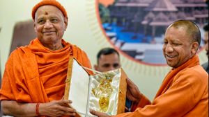 यूपी धार्मिक पर्यटन में रिकॉर्ड बढ़ोत्तरी, कुछ सालों में बदल गई तस्वीर