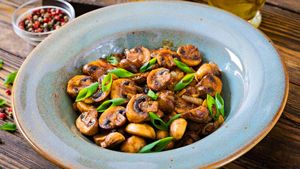 Guchhi Mushroom Business: 30 हजार रुपए में एक किलो मिलता है ये मशरूम, इसका बिजनेस कर देगा मालामाल