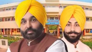 पंजाब: शिक्षा मंत्री हरजोत सिंह बैंस ने बेस्ट स्कूल अवॉर्ड के तहत 69 स्कूलों को वितरित की 5.17 करोड़ रुपये 