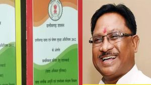 छत्तीसगढ़ में जारी है राशनकार्डों के नवीनीकरण, 57 लाख 19 हजार ने किया  आवेदन 