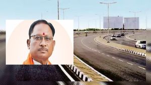 Chhattisgarh में बेहतर होगा सड़कों का ढ़ांचा, पिछड़े क्षेत्रों में बढ़ेगी सड़क कनेक्टिविटी