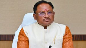 Mahtari Vandana Yojana: छत्तीसगढ़ सरकार महिलाओं को हर महीने सरकार देगी 1000 रुपये, जानिए किसे मिलेगा लाभ 