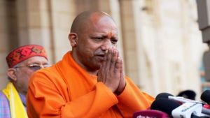 यूपी की योगी सरकार ने लखनऊ और वाराणसी के लिए बनाई ये बड़ी योजना