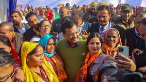 तीर्थयात्रा योजना:  89वीं ट्रेन दिल्ली से तिरुपति को रवाना, सीएम केजरीवाल बोले- तीर्थ यात्रा पर ले जाना धर्म 