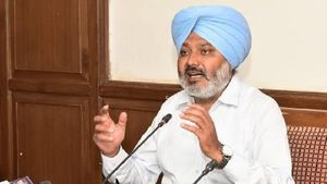 पंजाब सरकार का बड़ा फैसला, कॉन्ट्रैक्ट लेक्चरर की ऊपरी आयु सीमा बढ़ी 