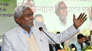 Jharkhand News: सीएम चंपई सोरेन पहुंचे सरायकेला, 220 योजनाओं का किया उद्घाटन और शिलान्यास 