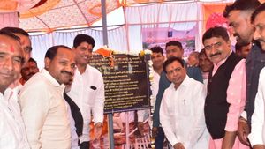 मध्‍य प्रदेश के डिप्‍टी सीएम देवड़ा ने नए हाई स्कूल भवन के लिए किया भूमि-पूजन, 6 करोड़ की लागत से होगा तैयार 