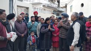 पंजाब: AAP विधायक ने 40 लाख की लागत से इंटरलॉक टाइल्स से निर्मित सड़कों का किया उद्घाटन 