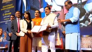 Sikho Kamao Yojana: CM मोहन यादव ने 6 करोड़ के दिए स्टाइपेंड, 8 हजार ट्रेनियों को मिले