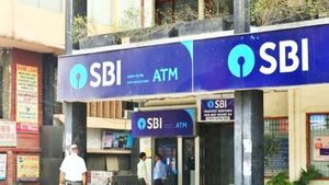 SBI में है अकाउंट तो इस तरह ऑनलाइन रोक सकते हैं Cheque Payment 