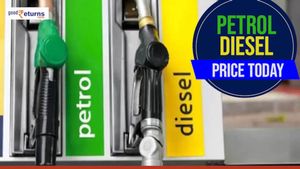 Petrol Diesel Price Today: जानिए पटना और भोपाल में पेट्रोल और डीजल के रेट 