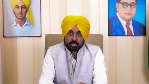 Punjab News: पंजाब सरकार का विद्यालयों को लेकर बड़ा कदम, बदलेगी स्कूलों की सूरत 