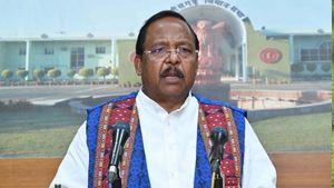 छत्तीसगढ़ के सभी जिलों में खुलेंगे पोस्ट मैट्रिक छात्रावास, मंत्री   रामविचार नेताम ने की घोषणा 