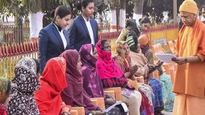 योगी सरकार में लौट रहा महिलाओं का सम्मान, 2.61 करोड़ शौचालय का निर्माण, 1.75 करोड़ गैस कनेक्शन