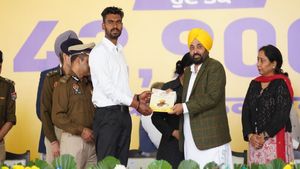 पंजाब में 2487 युवाओं को मिला सरकारी नौकरी का नियुक्ति पत्र