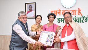  छत्तीसगढ़ में  स्थापित हो सकता है नाभिकीय ऊर्जा संयंत्र, सीएम साय वरिष्ठ वैज्ञानिको की मुलाकात   