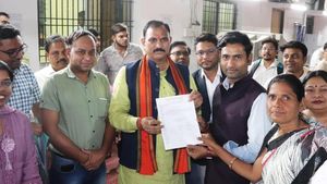 छत्तीसगढ़ सरकार ने दी स्वास्थ्य कर्मियों को  बड़ी राहत, 25 हजार को मिला रूका वेतन