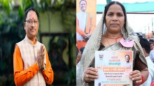 मुख्‍यमंत्री साय ने कृषक उन्नति योजना के तहत जब दी धनराशि तो भावुक हो गई महिला किसान