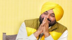 दृष्टिबाधितों के साथ बस में यात्रा करने वालों के लिए भगवंत मान सरकार की बड़ी सौगात 	