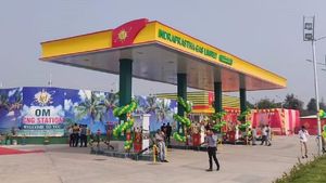 सस्ती CNG का तोहफा: चुनाव घोषणा के ठीक पहले सस्ती हुई सीएनजी