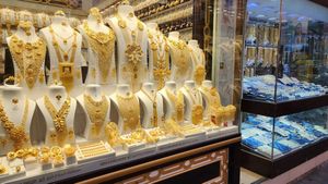  Dubai Souk Gold Price : जानें क्या है दुबई के सूक में सोने के भाव, कैसे प्रभावित हो रहा है सोने का व्यापार