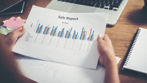 Feb Auto Sale Report: Tata Motors से Maruti तक और बजाज से लेकर टीवीएस तक जानें सबकी ऑटो सेल 
