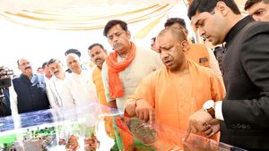 OPINION: यूपी के गांवों में बनेगा मिनी क्लस्टर, ग्राम सभा की जमीनों की बदलेगी तस्वीर, मिलेगा लाखों को रोजगार