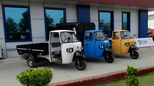 ओमेगा सेकी ने ग्राहकों को दी बड़ी खुशखबरी, लॉन्च किया फास्ट-चार्जिंग इलेक्ट्रिक थ्री-व्हीलर