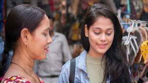 OPINION: दिल्ली सरकार की महिला सम्मान बचत पत्र योजना, कमजोर परिवारों के लिए बड़ा सहारा