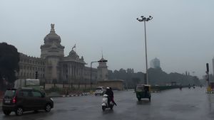 Bengaluru Heavy Rain News: बेंगलुरु में जारी किया गया Yellow Alert, इन दिनों पर होगी भारी बारिश! 
