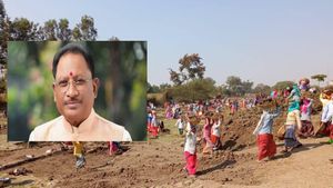 OPINION: छत्तीसगढ़ में मनरेगा के अंतर्गत 4 साल का टूटा रिकार्ड, विष्णुदेव साय सरकार ने किया कमाल 