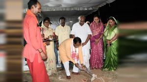 CG: बलरामपुर में  31.63 करोड़ रुपए की लागत से बनेंगे अस्पताल, मंत्री रामविचार नेताम ने किया भूमिपूजन 