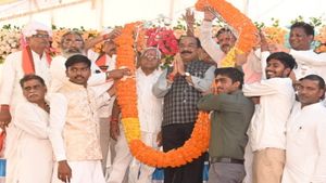 CG: उप मुख्यमंत्री  अरुण साव पहुंचे  अहिवारा, 2.68 करोड़ रुपए के विकास कार्यों का किया लोकार्पण  