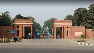 DU College Recruitment 2024: डीयू के टॉप कॉलेज में असिस्टेंट प्रोफेसर की वैकेंसी, 57,700 रु मिलेगी सैलरी 