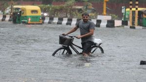 Bengaluru Weather Update Today: तैयार हो जाइए! बेंगलुरु में आज यहां होगी भारी बारिश, IMD ने दिया बड़ा अपडेट 
