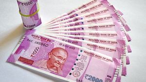  2000 रुपये नोट को क्यों किया गया बंद, कारण जानकर हो जाओगे हैरान, एक नोट को बनाने में इतने रुपये होते थे खर्च