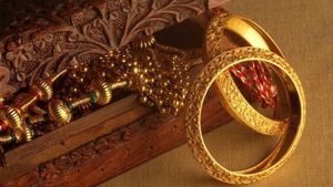 हो जाए सावधान ! घर में रखें इतना ही सोना, इनकम टैक्स विभाग ने दी जानकारी