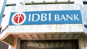 IDBI Sugam Yojana: IDBI Bank लाया सुगम ऋण भुगतान योजना, सिर्फ ये अकाउंट होल्डर्स उठा सकतें हैं फायदा, करें चेक