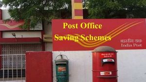 Post Office Scheme: ये पोस्ट ऑफिस स्कीम जल्द होगी बंद, 50000 रु का करें निवेश, होंगे मालामाल, देखें कैलकुलेशन