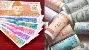 India vs Pakistan जानें कौन है दमदार? किसका रुपया है दौड़ में आगे, यहां देखें पूरी जानकारी 