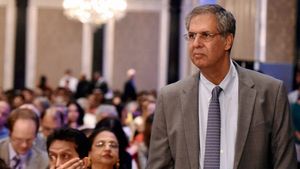 Ratan Tata Successor: कौन हो सकता है रतन टाटा का उत्तराधिकारी? ये नाम है सबसे आगे