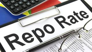 Repo Rate: आरबीआई ने लिया रेपो रेट को लेकर अहम फैसला, आसान भाषा में समझें क्या होता है रेपो रेट?