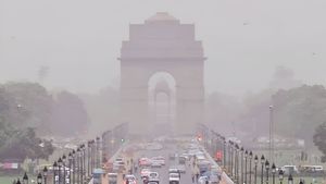 Delhi Air Quality:दिल्ली में फैला प्रदूषण, हवा हुई खराब, कब तक मिलेगी दिल्ली वालों को राहत?