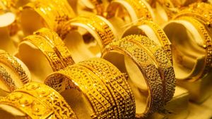 Gold Rate Today Lucknow: आज धड़ाम से गिरा सोने का भाव! लखनऊ में 18K, 22K, 24K हो गया सस्ता, तुरंत कर लें चेक